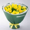 Солнечная весна - букет из желтых тюльпанов